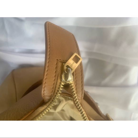 FLASH SALE limited time
Celine Paris Oversized Beige Tote - Authentic - Picture 10 of 13